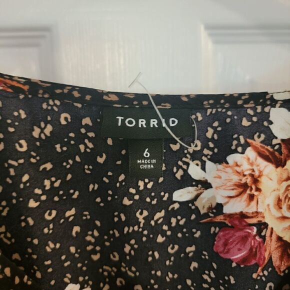 TORRID PEPLUM CHABLIS CORSET BACK TOP size 6 NWOT - Picture 7 of 9